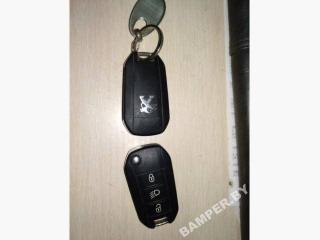 ключ Peugeot 208 2011, 9674001080