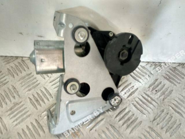 моторчик заднего стеклоочистителя (дворника) Peugeot 407 1 поколение 2006, универсал - фото №1