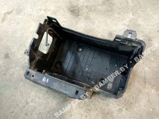 полка аккумулятора Renault Laguna 3 поколение 2009, хетчбэк 5 дв.