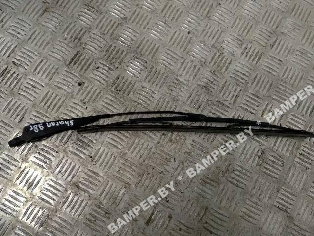 щеткодержатель (поводок стеклоочистителя, дворник) Volkswagen Sharan 1 поколение 1998 - фото №1