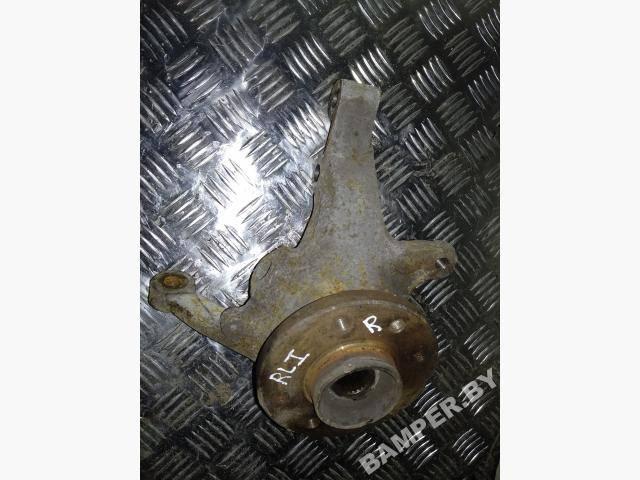 ступица передняя правая Renault Laguna 1 поколение 1998, дизель - фото №1