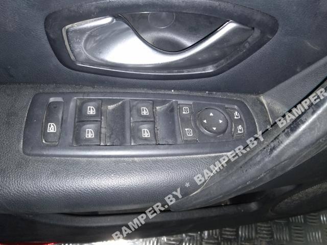 блок управления стеклоподъемниками Renault Laguna 3 поколение 2009 - фото №1