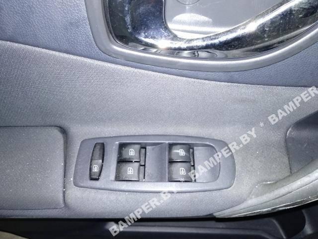 блок управления стеклоподъемниками Renault Koleos 1 поколение 2009 - фото №1