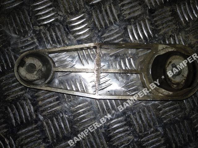 подушка крепления двигателя Renault Logan 1 поколение 2009 - фото №1