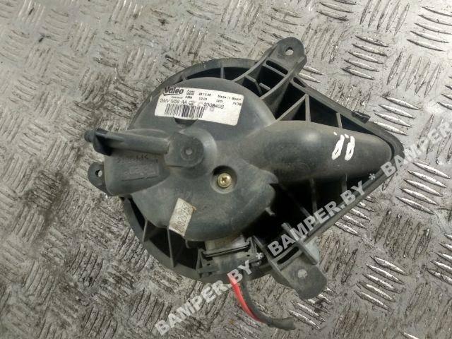 моторчик печки Peugeot Partner 1 поколение (M49) 2003 - фото №1