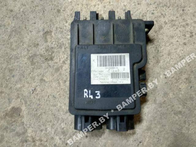 блок предохранителей Renault Laguna 3 поколение 2009, 2.0 л., дизель, МКПП, 243800002R - фото №1