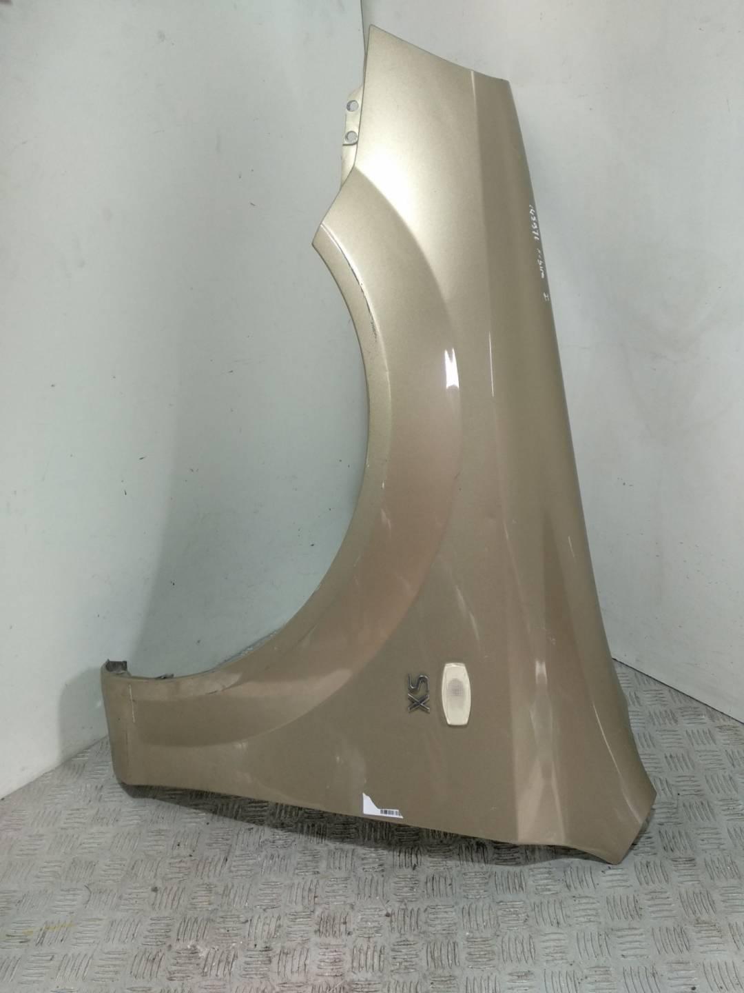 крыло переднее левое Daewoo Nubira J200 2005 - фото №1