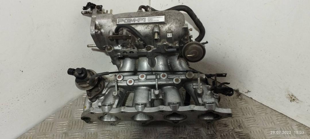коллектор впускной Honda Prelude 5 поколение 1998, 2.2 л., бензин - фото №1