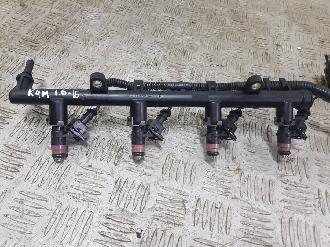 форсунка Renault Megane 2 поколение 2006, 1.6 л., бензин - фото №1