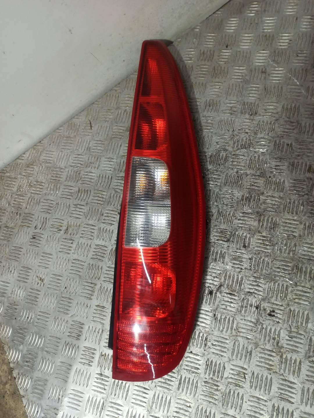 фонарь задний правый Mitsubishi Colt 6 поколение (Z20/Z30) 2007, хетчбэк 5 дв. - фото №1