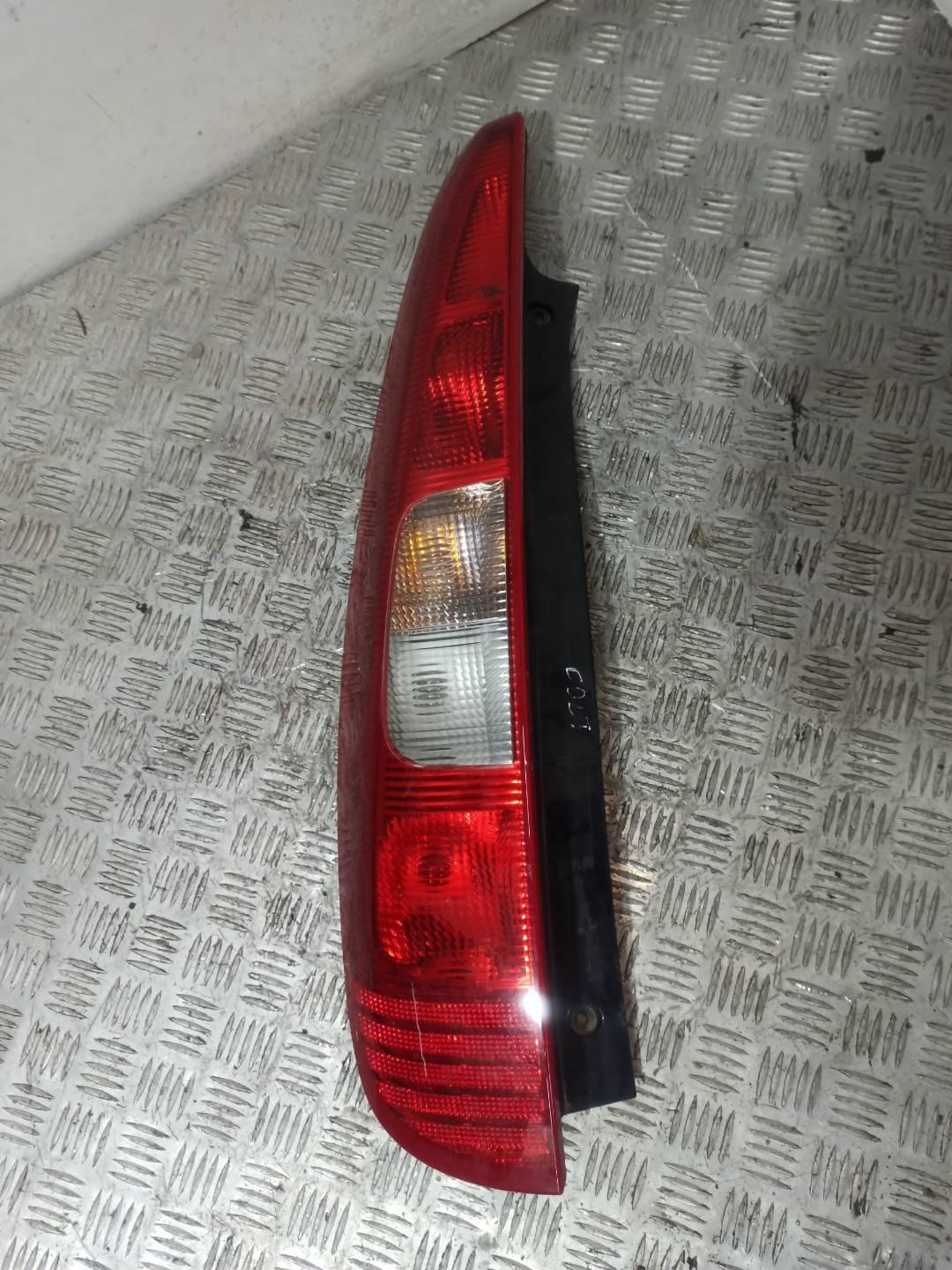 фонарь задний левый Mitsubishi Colt 6 поколение (Z20/Z30) 2007, хетчбэк 5 дв. - фото №1