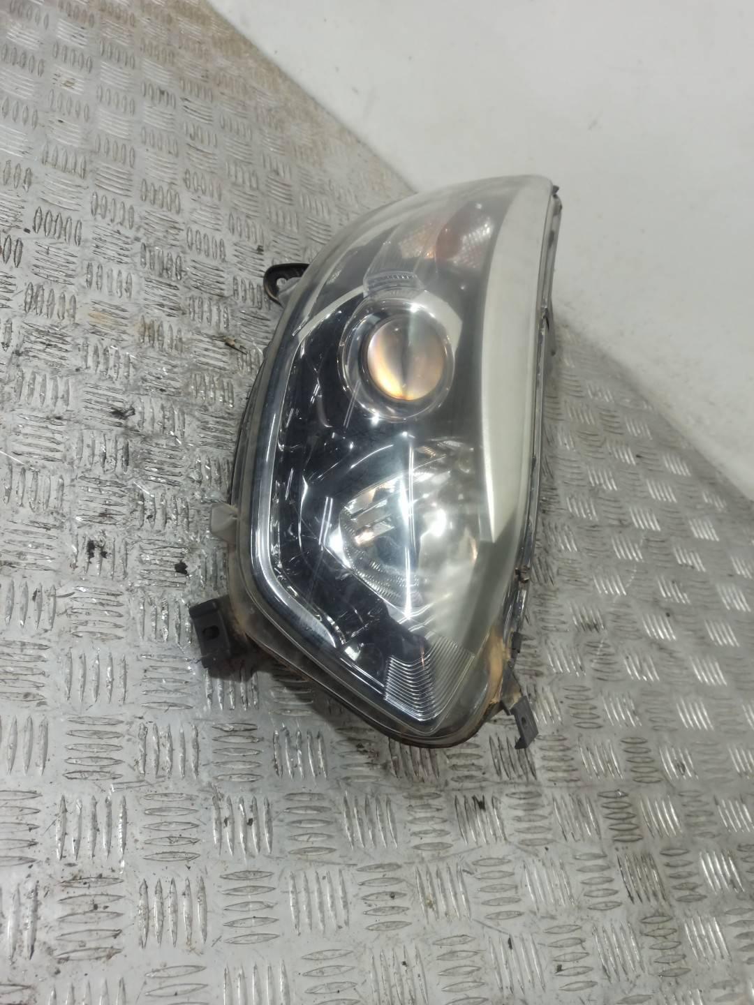 фара правая Renault Captur 1 поколение 2014, 1.5 л. - фото №1