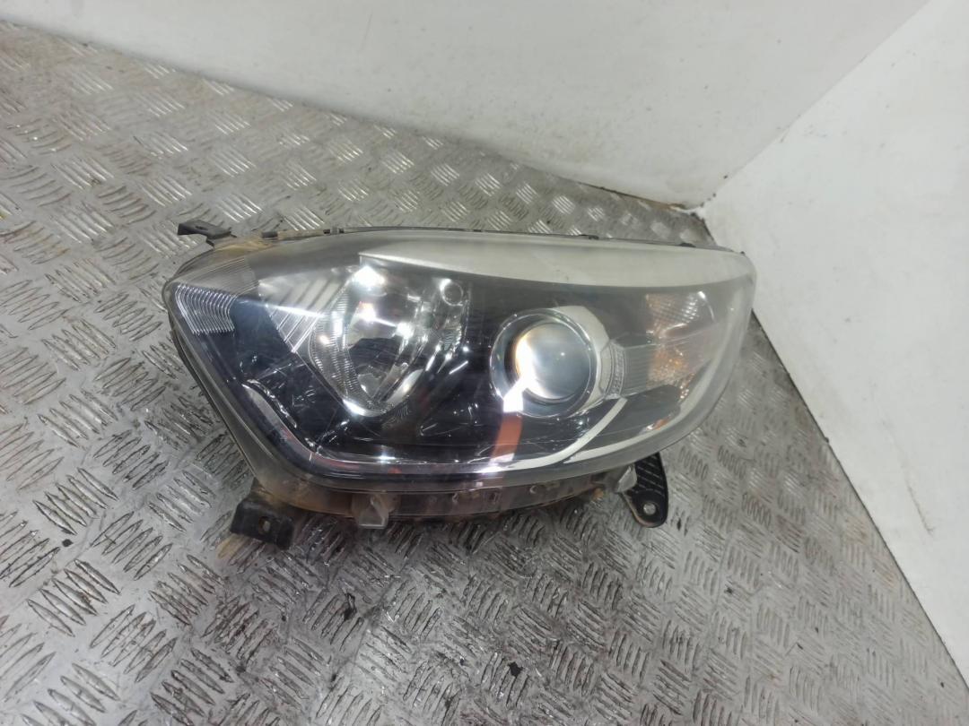 фара левая Renault Captur 1 поколение 2014, 1.5 л. - фото №1