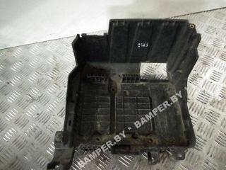 полка аккумулятора Renault Megane 2 поколение 2005