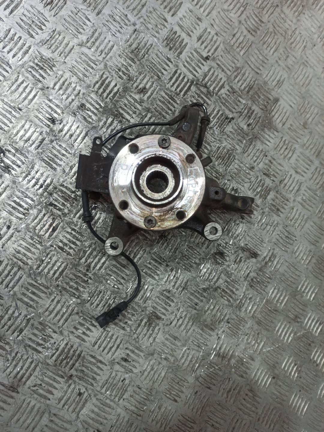 ступица передняя правая Renault Captur 1 поколение 2015, 1.5 л., DCi, K9K 646, дизель, МКПП, передний привод - фото №1