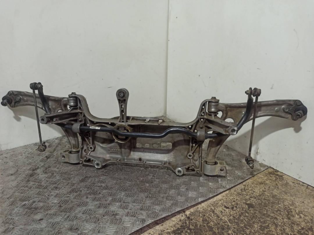 балка подвески передняя (подрамник) Volkswagen Passat B6 2006, 2.0 л., дизель - фото №1