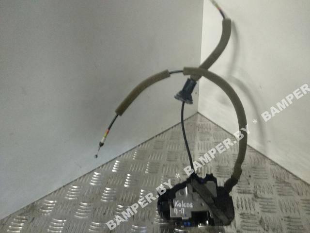 замок двери передней правой Renault Koleos 1 поколение 2009 - фото №1