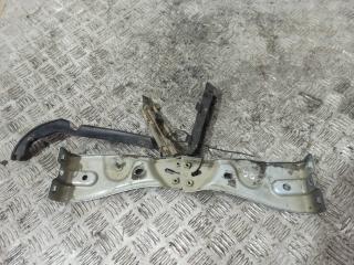 крепление крыла переднего левого Volkswagen Passat B6 2006