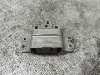 подушка крепления двигателя Volkswagen Passat B6 2006