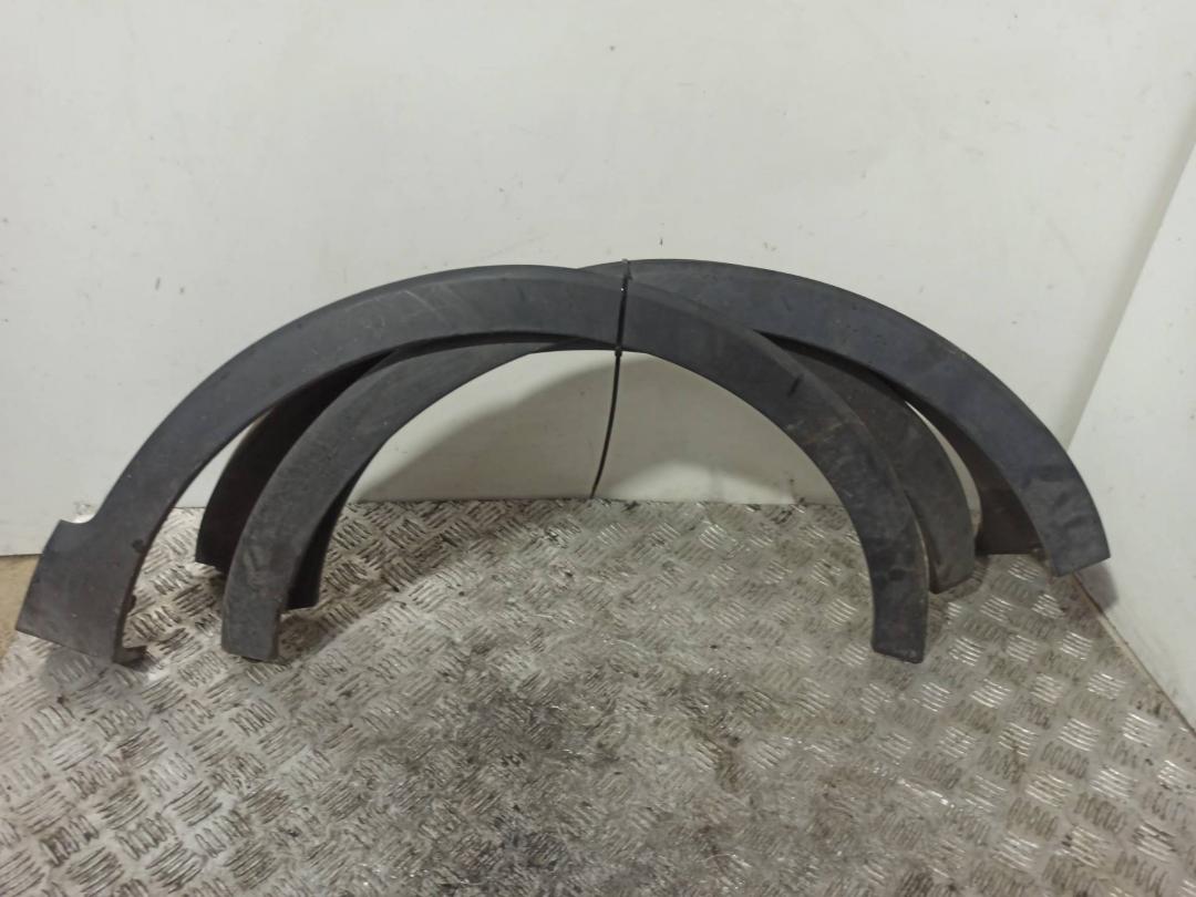 молдинг крыла Renault Captur 1 поколение 2015, 1.5 л. - фото №1