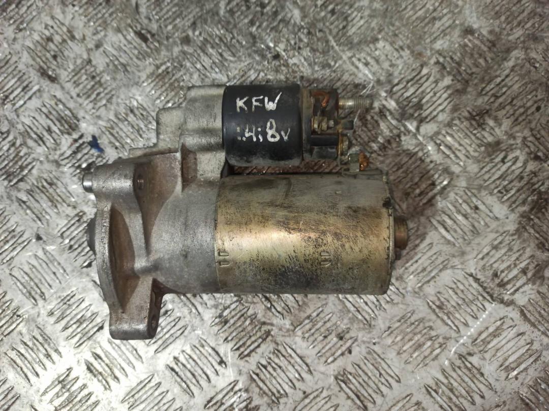 стартер Peugeot 206 1 поколение 2000, 1.4 л., бензин - фото №1