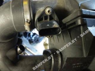 корпус воздушного фильтра Mercedes-Benz C-Класс W203/S203/CL203 2002, 2.2 л., CDi, дизель, АКПП, седан