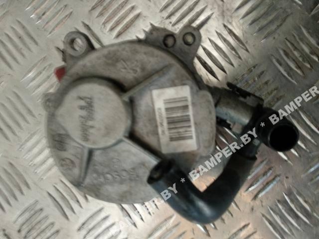 насос вакуумный Nissan X-Trail T31 2009, 2.0 л., DCi, дизель - фото №1