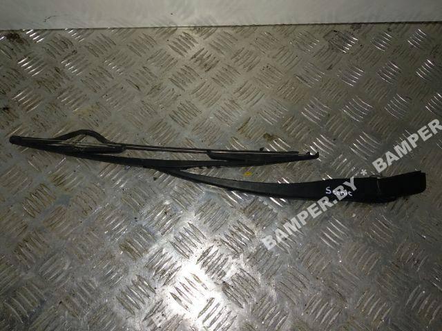 щеткодержатель (поводок стеклоочистителя, дворник) Renault Scenic 1 поколение 1998 - фото №1