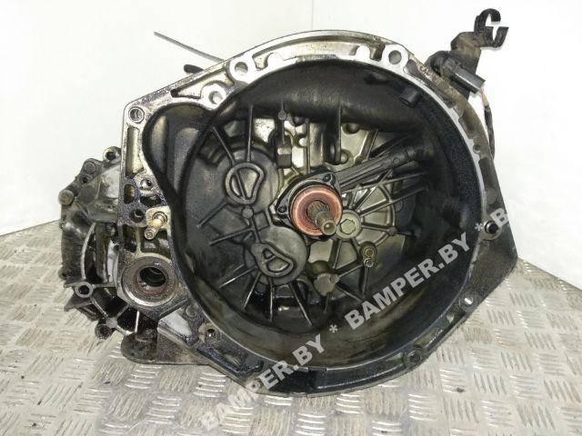 КПП механическая (МКПП) Renault Laguna 1 поколение 1998, 1.9 л., DCi, дизель, МКПП - фото №1