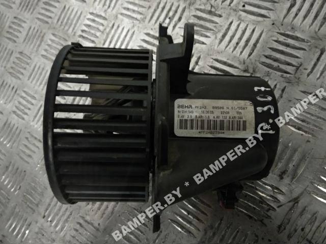 моторчик печки Peugeot 307 1 поколение 2005 - фото №1