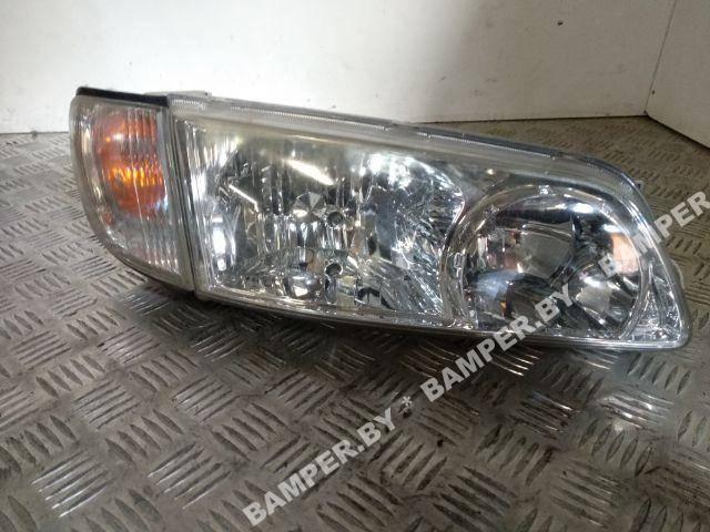 фара правая Hyundai H-1 Starex 2002 - фото №1